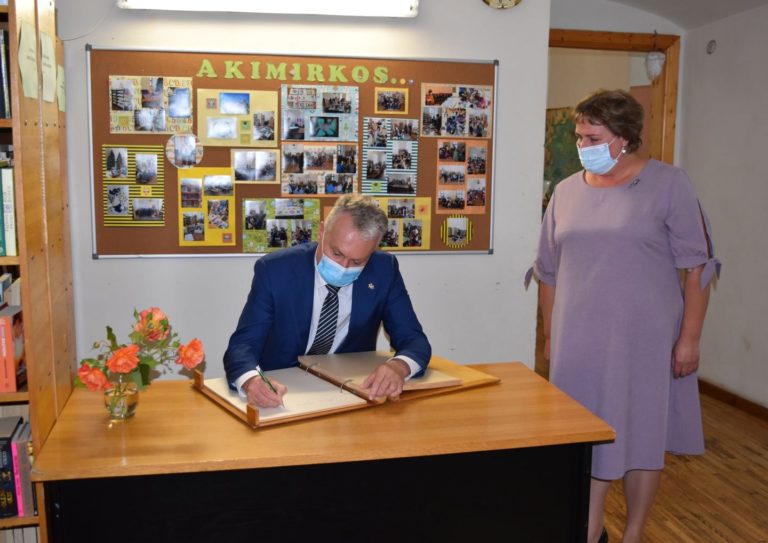 Bibliotekoje lankėsi Lietuvos Respublikos Prezidentas