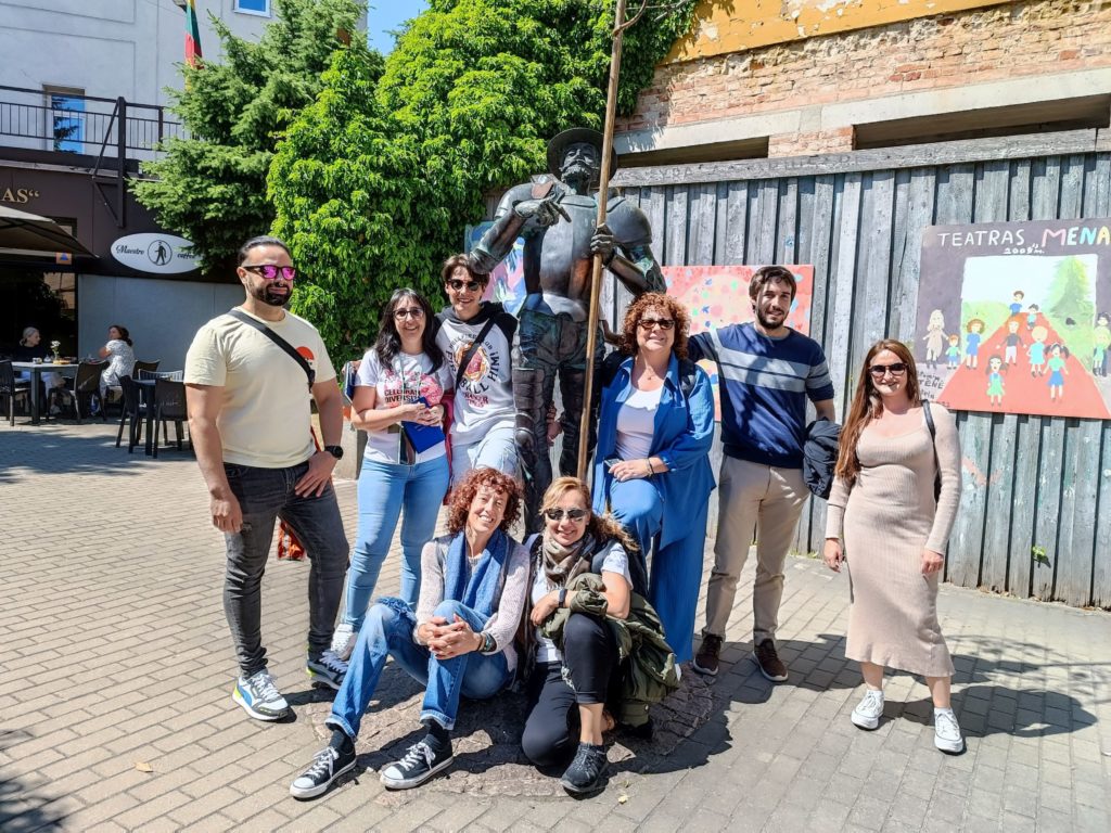 Guests from Spain visited the library