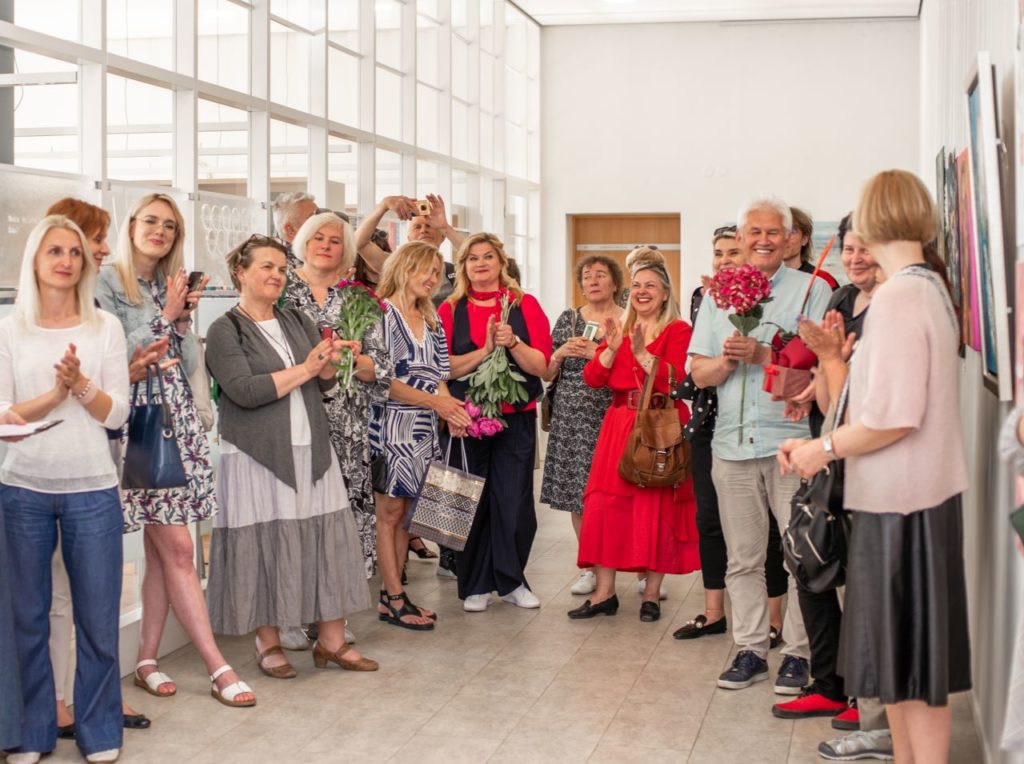 Tapydami surenka save, atranda kitą pasaulį