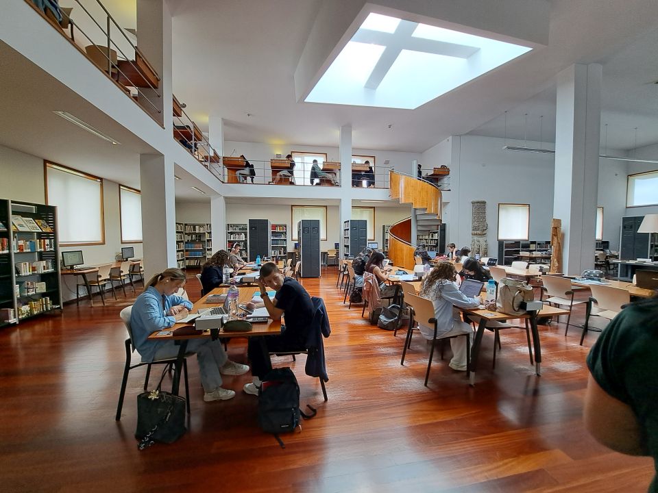 Visit to Portuguese Libraries: Sharing Good Practices in Adult Education