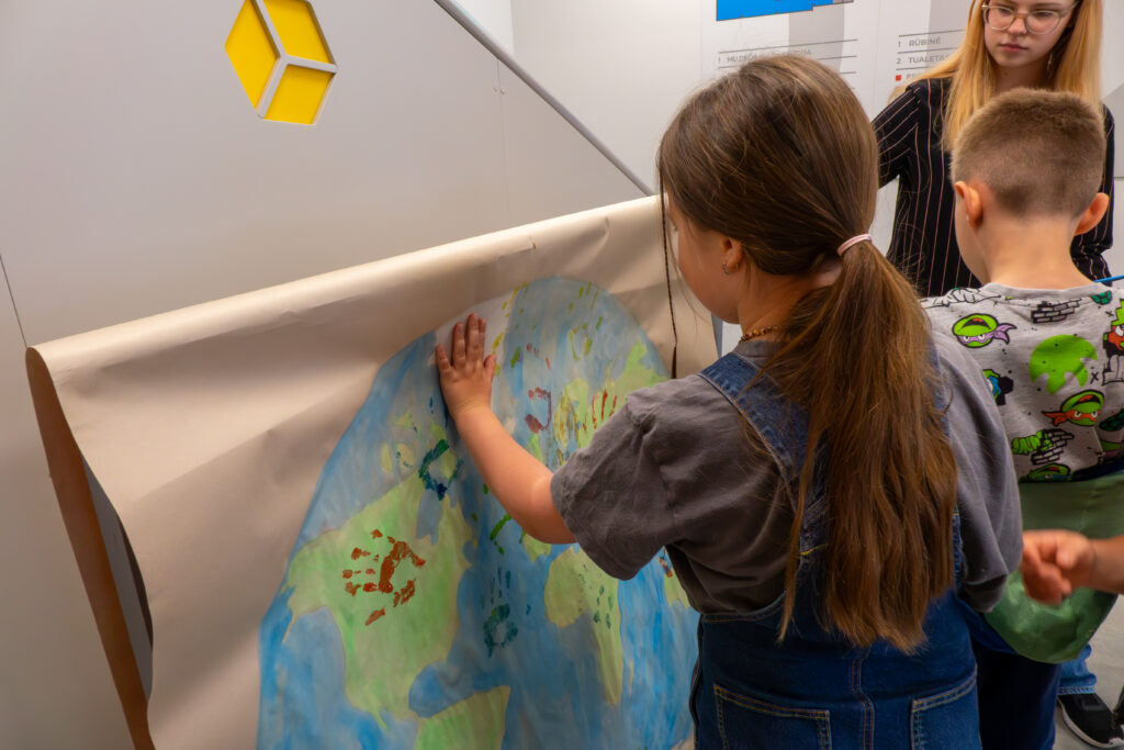 Bitės bibliotekoje – naujos edukacijos moksleiviams