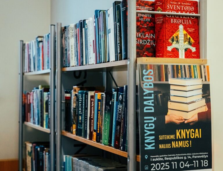 Pasikeitus teisės aktams biblioteka pirmąkart dovanojo apie 2500 nurašytų knygų fiziniams ir juridiniams asmenims