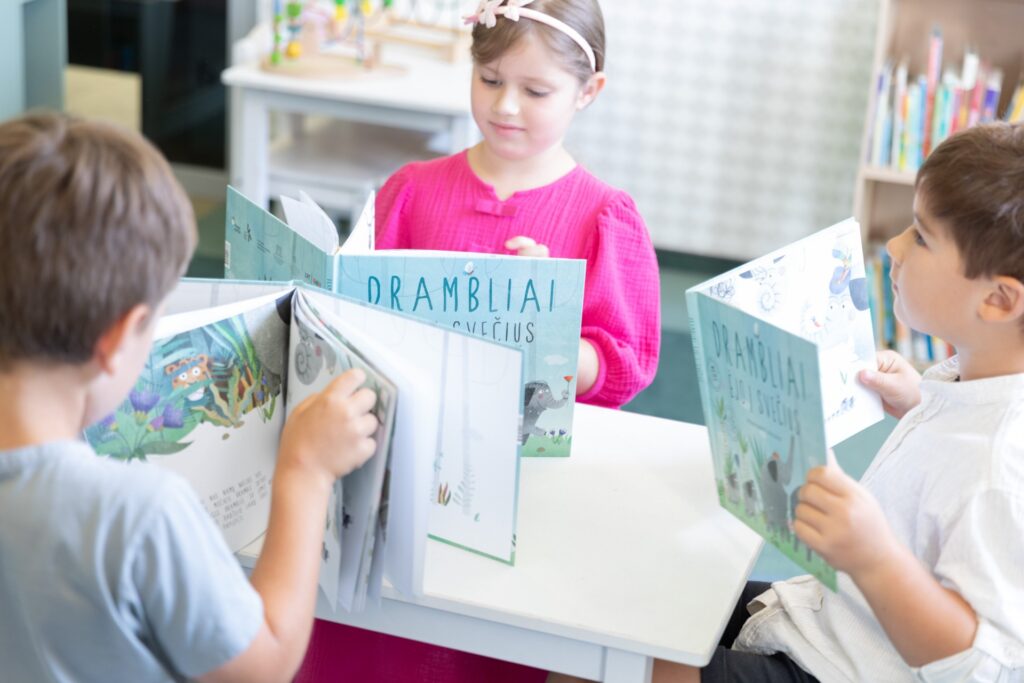 „Knygų startas“ ir toliau auga kartu su mažaisiais skaitytojais!