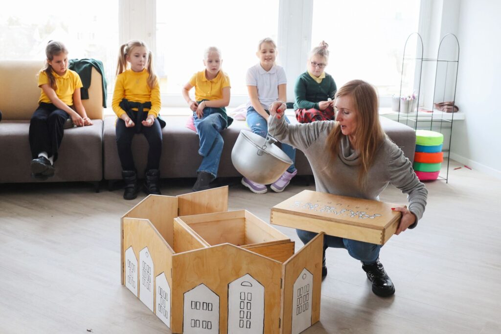 Bitės bibliotekoje – pasakojimo edukacijos visiems skoniams