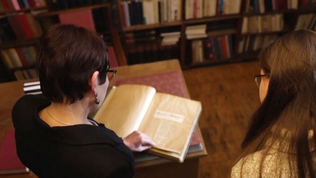 Teatro gimimas mieste – reportažas iš Juozo Miltinio memorialinio buto