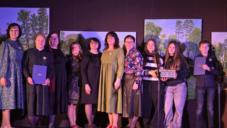 Rokiškio Juozo Keliuočio viešosios bibliotekos lėlių teatras „Padaužiukai“ sėkmingai pasirodė XXV Lietuvos lėlių teatrų konkursiniame festivalyje „Molinuko teatras“