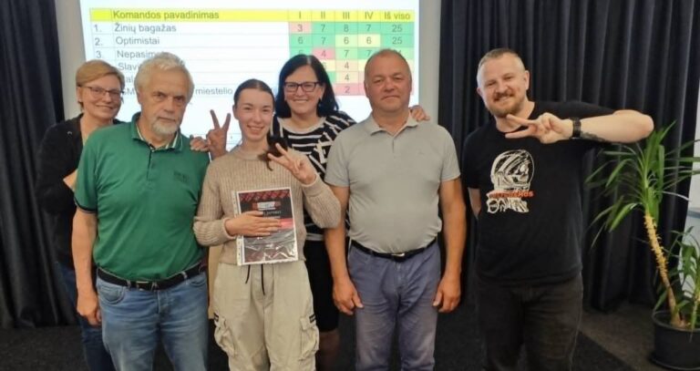Į Kupiškio viešąją biblioteką susirinko visi mėgstantys pasukti galvas, nes čia vyko MIRKT protmūšis